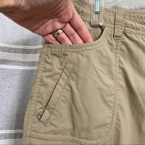 THE NORTH FACE / Roll-up Khakie Shorts Size 10 - Picture 8 of 15